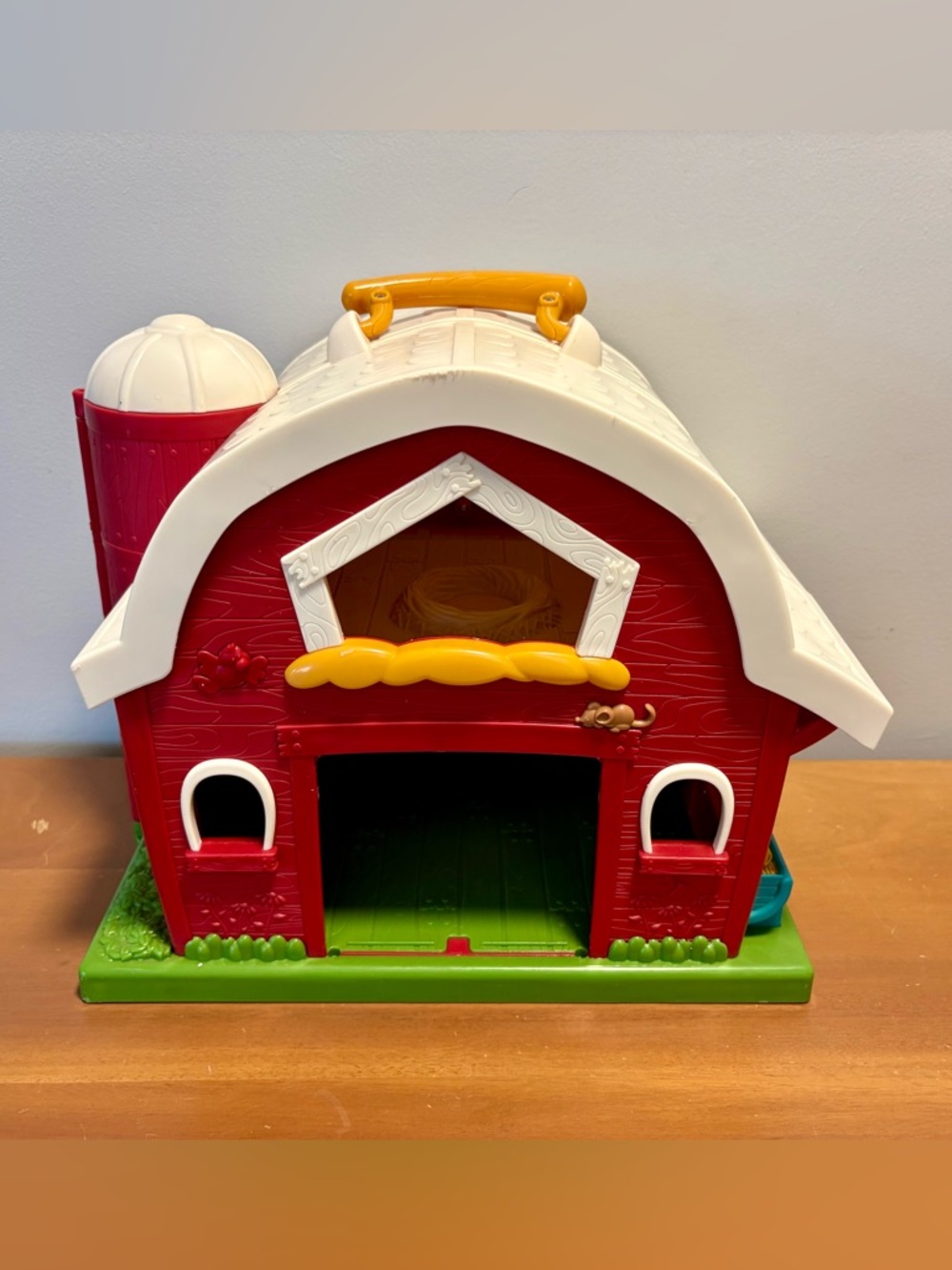 Battat Big Red Barn Toy